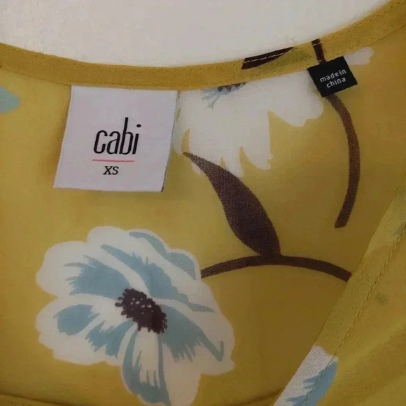 CAbi yellow floral blouse style 3782 Dazzle Peplum Style Lined Top size XS - Picture 6 of 7